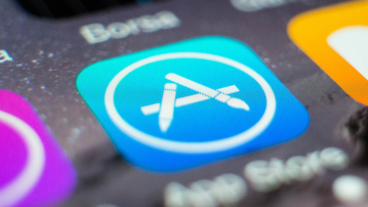 Apple finally turns HTTPS on for the app store, fixing a lot of vulnerabilities